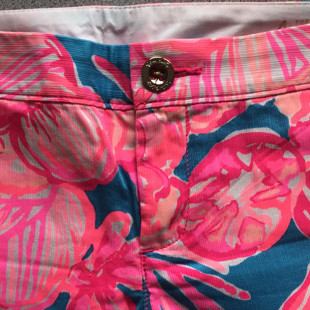 Shorts - Picture 5 of 8